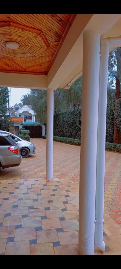 Appartement Kathy's Place In Runda Nairobi