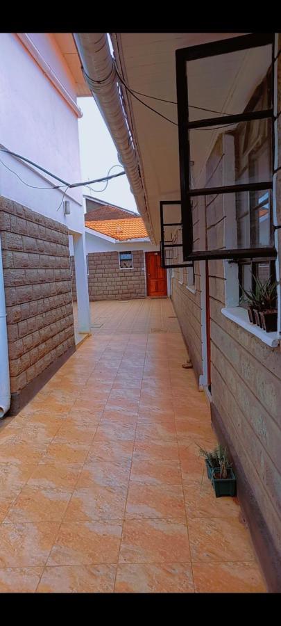 Kathy's Place In Runda Appartement *